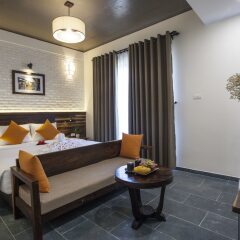Отель Hoi An Silk River Villa комната для гостей