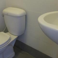 De Talak Hostel Бангкок ванная