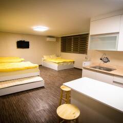 YaKorea Hostel Hongdae комната для гостей фото 3