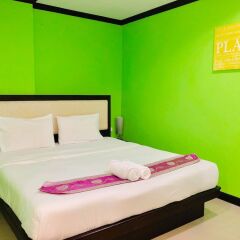 Отель Hollywood Inn Love вид на фасад фото 2