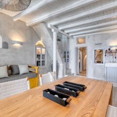 Отель Marble Sun Villa by Caldera Houses Греция, Остров Санторини - отзывы, цены и фото номеров - забронировать отель Marble Sun Villa by Caldera Houses онлайн комната для гостей фото 5