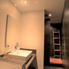 Отель B&b The Street Lodge Льеж сауна