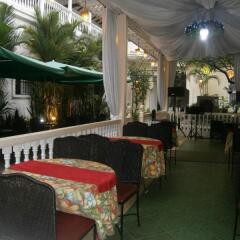 Отель White Knight Hotel Intramuros Филиппины, Манила - 3 отзыва об отеле, цены и фото номеров - забронировать отель White Knight Hotel Intramuros онлайн питание фото 3