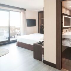 Отель Novotel Madrid Center Испания, Мадрид - 1 отзыв об отеле, цены и фото номеров - забронировать отель Novotel Madrid Center онлайн комната для гостей