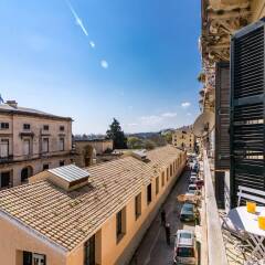 Отель Luxury Seaview Apartment in the Heart of Old Town Греция, Корфу - отзывы, цены и фото номеров - забронировать отель Luxury Seaview Apartment in the Heart of Old Town онлайн балкон