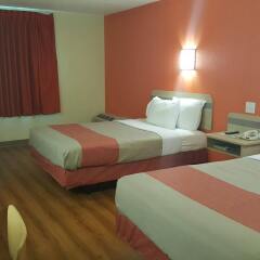 Отель Motel 6 Niagara Falls - New York США, Ниагара-Фолс - отзывы, цены и фото номеров - забронировать отель Motel 6 Niagara Falls - New York онлайн комната для гостей фото 5