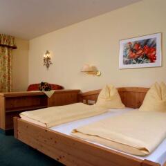 Отель Berghotel Kitzbuhler Alpen комната для гостей