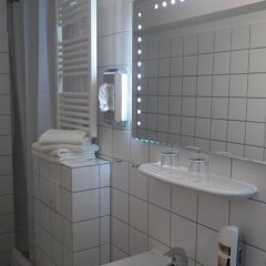 Отель Beethoven Hotel Германия, Бонн - отзывы, цены и фото номеров - забронировать отель Beethoven Hotel онлайн ванная фото 2