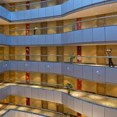 City Seasons Hotel Dubai интерьер отеля