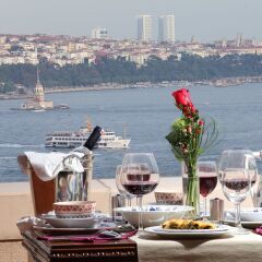 Отель Lir Residence Suites