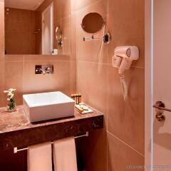 Amphora Hotel & Suites ванная