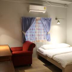 Kinnon Hostel Бангкок комната для гостей