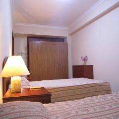 Апартаменты Saigon Court Serviced Apartment Хошимин сейф в номере