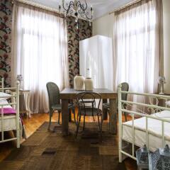 Отель Classic Villa Ouziel с домашними животными