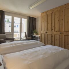 Отель Spenglers Inn Швейцария, Давос - отзывы, цены и фото номеров - забронировать отель Spenglers Inn онлайн комната для гостей