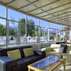 Malia Bay Beach Hotel & Bungalows интерьер отеля