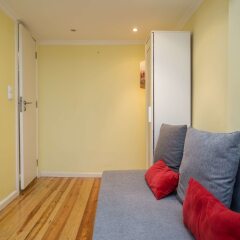 Апартаменты Lisbon Low Cost Apartments интерьер отеля