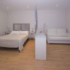 Отель Apartamentos Plaza Mayor удобства в номере