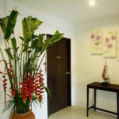 Отель Baan Oui Phuket Guest House интерьер отеля
