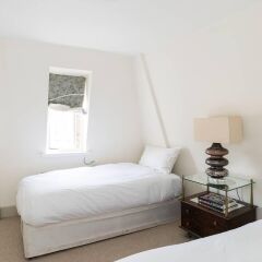 Отель Gorgeous 3BR home near Portobello Road! Великобритания, Лондон - отзывы, цены и фото номеров - забронировать отель Gorgeous 3BR home near Portobello Road! онлайн комната для гостей фото 4
