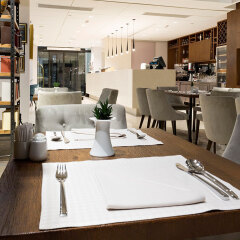 Envoy Hotel Belgrade питание