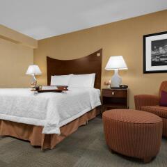 Отель Hampton Inn Manhattan-Times Square North США, Нью-Йорк - 1 отзыв об отеле, цены и фото номеров - забронировать отель Hampton Inn Manhattan-Times Square North онлайн комната для гостей фото 2