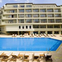 Отель Queen's Park Turkiz Kemer - All Inclusive бассейн