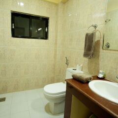 Отель Royal Astoria Hotel Непал, Катманду - отзывы, цены и фото номеров - забронировать отель Royal Astoria Hotel онлайн ванная