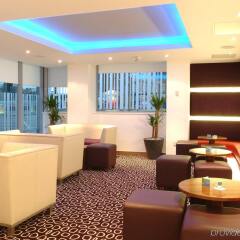 Отель Holiday Inn Express London-Swiss Cottage развлечения