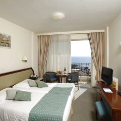 Aquamare Beach Hotel & Spa комната для гостей фото 4