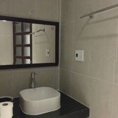 Отель Suite Backpackers Inn ванная