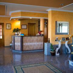 Hotel Alpina Вильянуэва-де-Ароса интерьер отеля фото 2