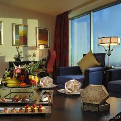 The H Hotel, Dubai в номере