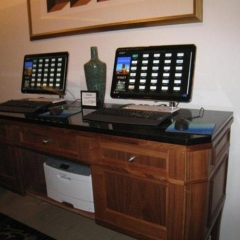 Отель Hyatt Regency Century Plaza сейф в номере