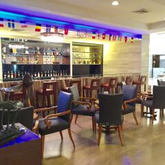 Indra Regent Hotel гостиничный бар
