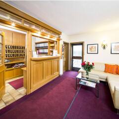 Hotel Garni Nuernberger Trichter развлечения