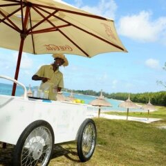 Отель Emeraude Beach Attitude городской автобус