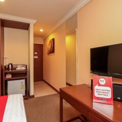 Отель Nida Rooms Silom Soi 12 Planet Бангкок удобства в номере