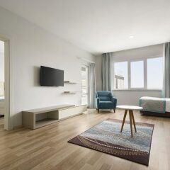 Hawthorn Suites by Wyndham Cerkezkoy Турция, Йолчаты - отзывы, цены и фото номеров - забронировать отель Hawthorn Suites by Wyndham Cerkezkoy онлайн комната для гостей фото 4