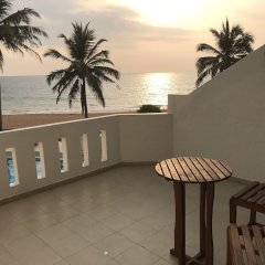 Отель Induruwa Beach Resort Шри-Ланка, Бентота - отзывы, цены и фото номеров - забронировать отель Induruwa Beach Resort онлайн балкон