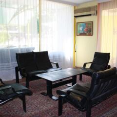 Hotel Varshava Золотые пески комната для гостей фото 5
