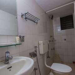 Отель OYO 12423 Home Pool View 1BHK Candolim Гоа ванная