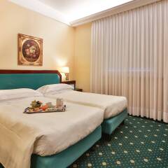 Отель Astoria, Sure Hotel Collection by Best Western Италия, Милан - 7 отзывов об отеле, цены и фото номеров - забронировать отель Astoria, Sure Hotel Collection by Best Western онлайн комната для гостей фото 2