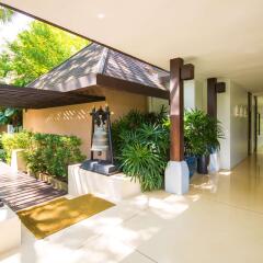 Отель Hilton Phuket Arcadia Resort and Spa интерьер отеля