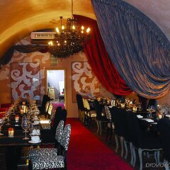 Iron Gate Hotel and Suites фото 2