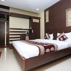 OYO 10392 Hotel Corbiz Tower сейф в номере