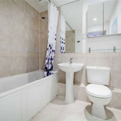 Отель Modern 1 Bedroom Flat in Battersea ванная