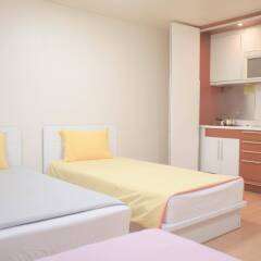 Отель Ewha Guest House Hongdae комната для гостей