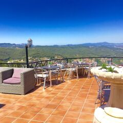 Отель El Petit Mirador