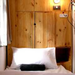 T-boutique Hostel (hua Lamphong) Бангкок сейф в номере